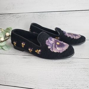 The Larspur Collection Embroidered floral loafers